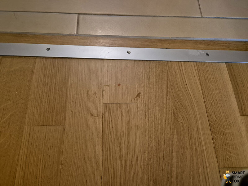 Roborock QRevo Slim entfernt nahezu alle hartnaeckigen Flecken vom Parkett